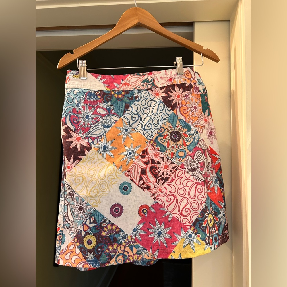 Ripskirt length 2 in adorable plaid / patchwork colorway, size Small